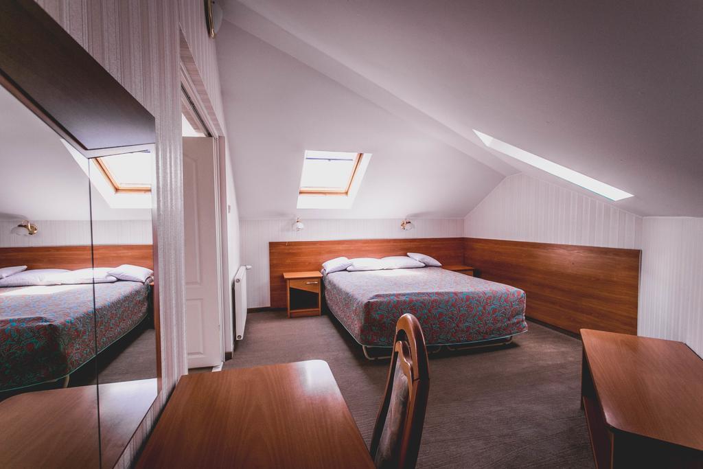 Hotel Twins Warschau Zimmer foto