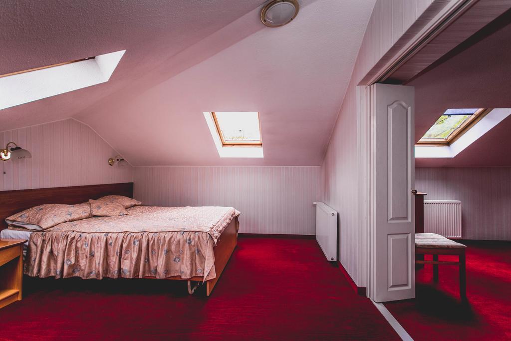 Hotel Twins Warschau Zimmer foto